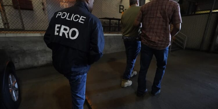 Los Angeles schools block Homeland Security employees from checking on migrant children