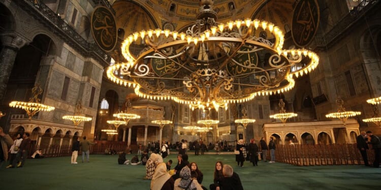 Domes of Hagia Sophia renovated to protect landmark from earthquakes