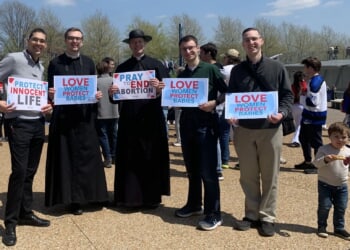 ‘March on the Arch’: Hundreds join St. Louis March for Life 