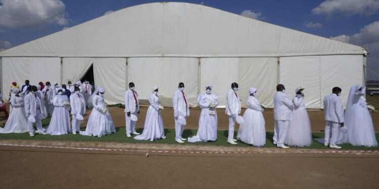 South African Pentecostal church holds mass Easter weddings for 3,000 people, some polygamous