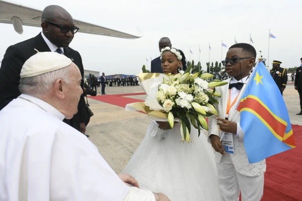 Pope Francis is greeted at the N’Dolo Airport in the Democratic Republic of Congo on Jan. 31, 2023. Credit: Vatican Media