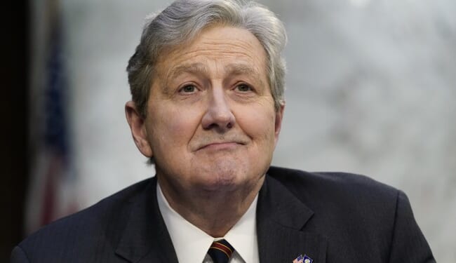 Can She Even READ Those Directions? King of the One-Liners John Kennedy ROASTS AOC – Twitchy