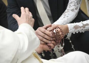 Pope Francis to young people: Prepare yourselves for marriage, don’t get divorced