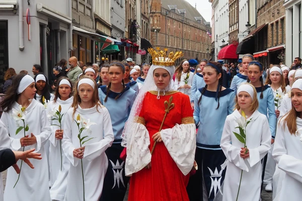 Maria The Virgin Mary, as Queen and patron saint of Bruges, graces more than 300 street corners throughout the city with her image. May 28, 2025. Credit: Thomas P. Reiter