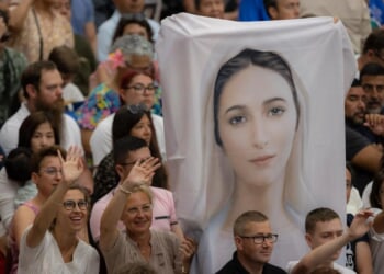 May Day: The beginning of the month dedicated to Mary, Mother of God