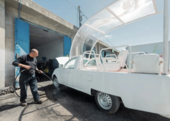 Pope Francis’ last gift to Gaza: A popemobile converted into a mobile clinic