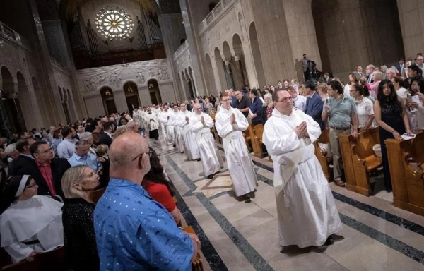 On June 4, 2025, at the Basilica of the National Shrine of the Immaculate Conception in Washington, D.C., seven Dominican brothers were ordained to the priesthood. Credit: Jeffrey Bruno