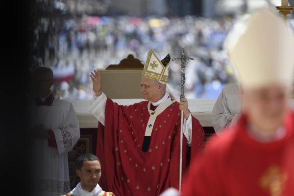 Pope Leo XIV greets members of new Church movements, associations, and communities during Mass for Pentecost Sunday in St. Peter's Square on June 8, 2025. Credit: Vatican Media