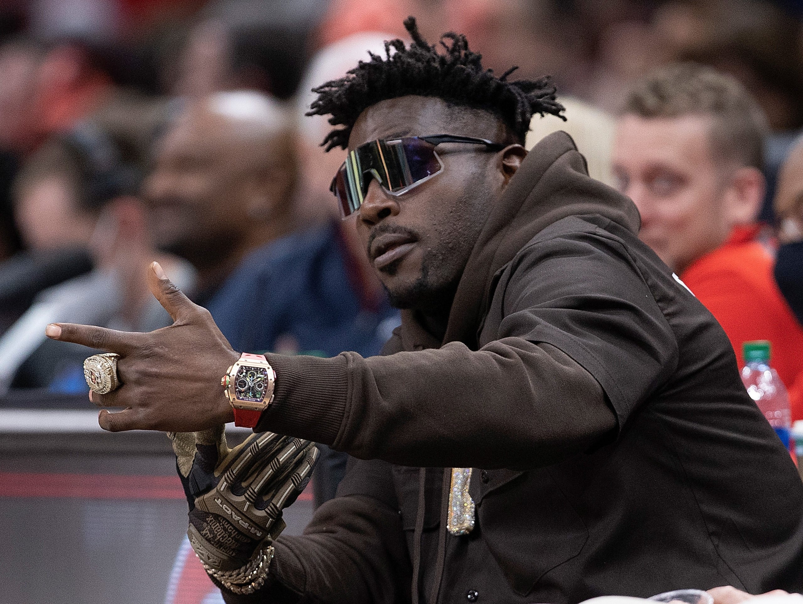 ATLANTA, GEORGIA - MARCH 11: NFL player Antonio Brown looks on during the second half of the game between the Atlanta Hawks and the Los Angeles Clippers at State Farm Arena on March 11, 2022 in Atlanta, Georgia. NOTE TO USER: User expressly acknowledges and agrees that, by downloading and or using this photograph, User is consenting to the terms and conditions of the Getty Images License Agreement. (Photo by Kevin C. Cox/Getty Images)