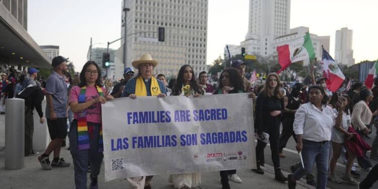 U.S. faith leaders opposed to ICE raids encourage nonviolent resistance