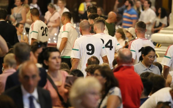 Members of sport teams participate in Mass for the Jubilee of Sport on the solemnity of the Most Holy Trinity on June 15, 2025, in St. Peter’s Basilica at the Vatican. Credit: Zofia Czubak/EWTN News