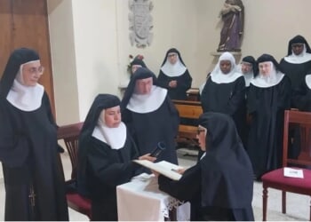 Widow, mother of 4 nuns and a priest, takes perpetual vows