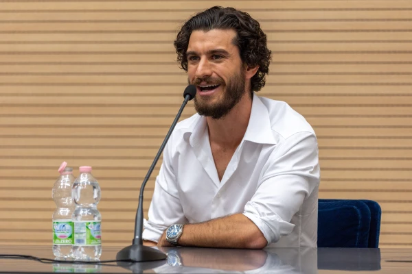 “The Chosen” actor George Xanthis (John the Apostle) speaks with journalists during a press conference on June 23, 2025, at the Vatican. Credit: Daniel Ibañez/CNA