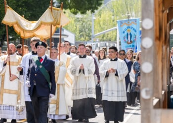 Over 3,000 Catholics fill Portland, Oregon, streets for Eucharistic procession
