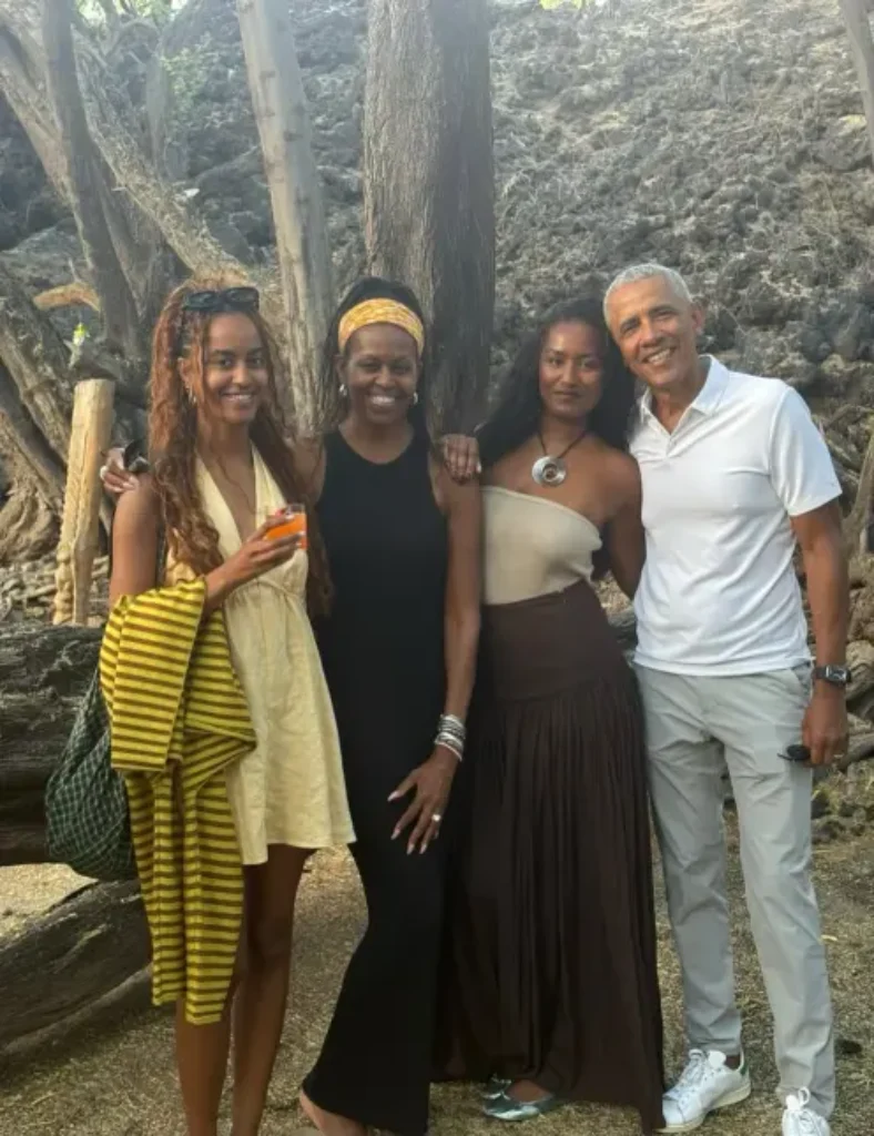 Michelle Obama Ruthlessly Burns Barack Over 'Major Parenting Disagreement' – Spilling Tension-Filled Parenting Struggles While Raising Their Daughters [WATCH]