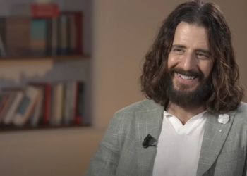 Jonathan Roumie meets the pope: ‘There was just a kindness on his face’