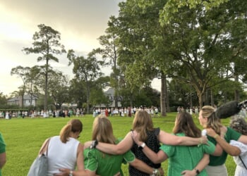 Faith communities hold memorial services for flood victims in Texas 