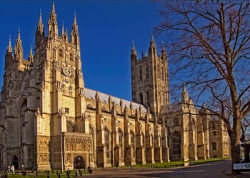 Historic Mass celebrated by papal nuncio at Anglican cathedral in rare event