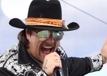 Rising Country Star Gavin Adcock Seemingly Jumps Into Crowd To Boot Nickelback’s Sound Guy