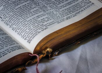 Trump team loosens restrictions on feds talking religion at work