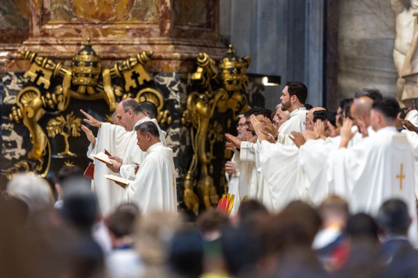 Priests concelebrate the Mass for the Jubilee of Digital Missionaries and Catholic Influencers on July 29, 2025, in St. Peter’s Basilica at the Vatican. Credit: Daniel Ibañez/CNA