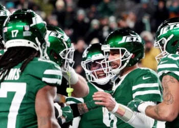 Big-Market NFL Team Can’t Catch Break, Watches New QB Get Carted Off Field