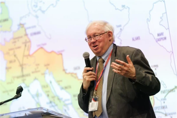 Kenneth Kemp, professor emeritus of philosophy at the University of St. Thomas, speaks at the 2025 Society of Catholic Scientists conference. Credit: Rui Barros Photography