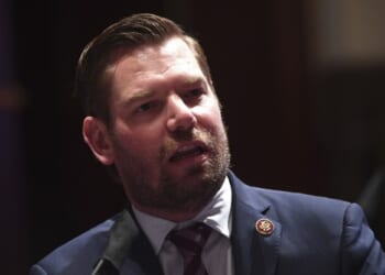 Eric Swalwell Takes Shift at Sandwich Shop to Cut the Mustard and Try to Look Normal – Twitchy