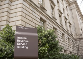 IRS ends 70-year gag rule, says churches can now endorse political candidates