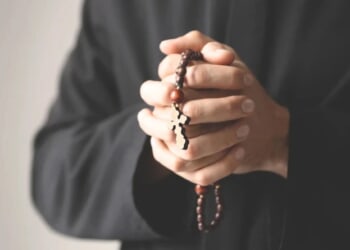 Italian priest’s suicide underscores humanity of priests