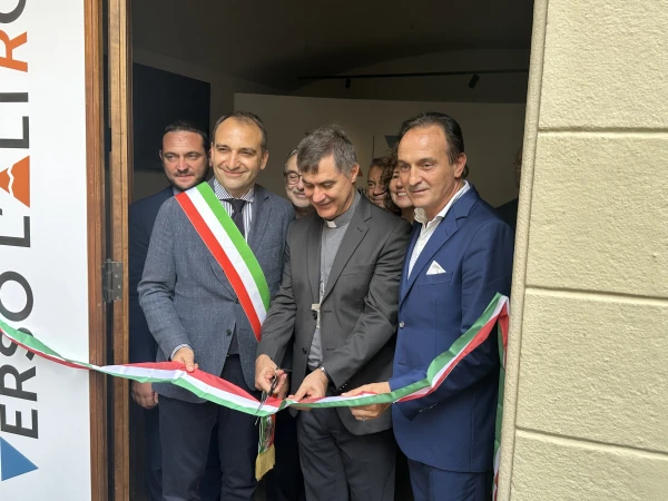 Cardinal Archbishop Roberto Repole of Turin, Italy, (center) and Turin Mayor Stefano Lo Russo (right) preside over the ribbon-cutting ceremony on July 5, 2025, at the new multimedia museum dedicated to the life of Pier Giorgio Frassati in Turin. Credit: Courtney Mares/CNA