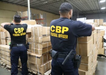 Off Duty CBP Officer Returns Fire After Being Shot By Illegal Alien – Twitchy