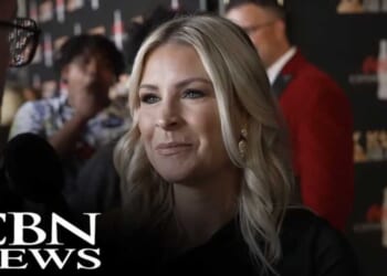 Singer Reveals Shocking Angelic Encounter: ‘So Powerful’ – Faithwire