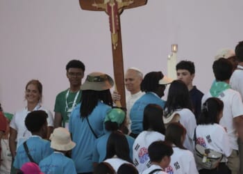 Pope thrills hundreds of thousands of young Catholics at Holy Year youth festival