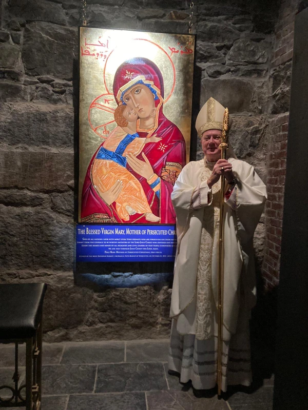 Bishop Robert Joseph McManus of the Diocese of Worcester, Massachusetts, blesses the icon at St. John Guardian of Our Lady Parish in Clinton, Massachusetts. Credit: Father Benedict Kiely