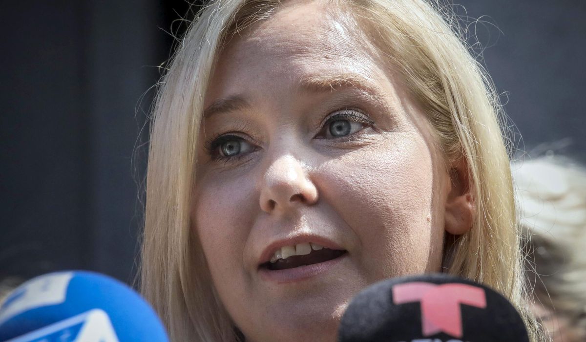 Jeffrey Epstein accuser Virginia Giuffre wrote a memoir. Months after her death, it's coming out