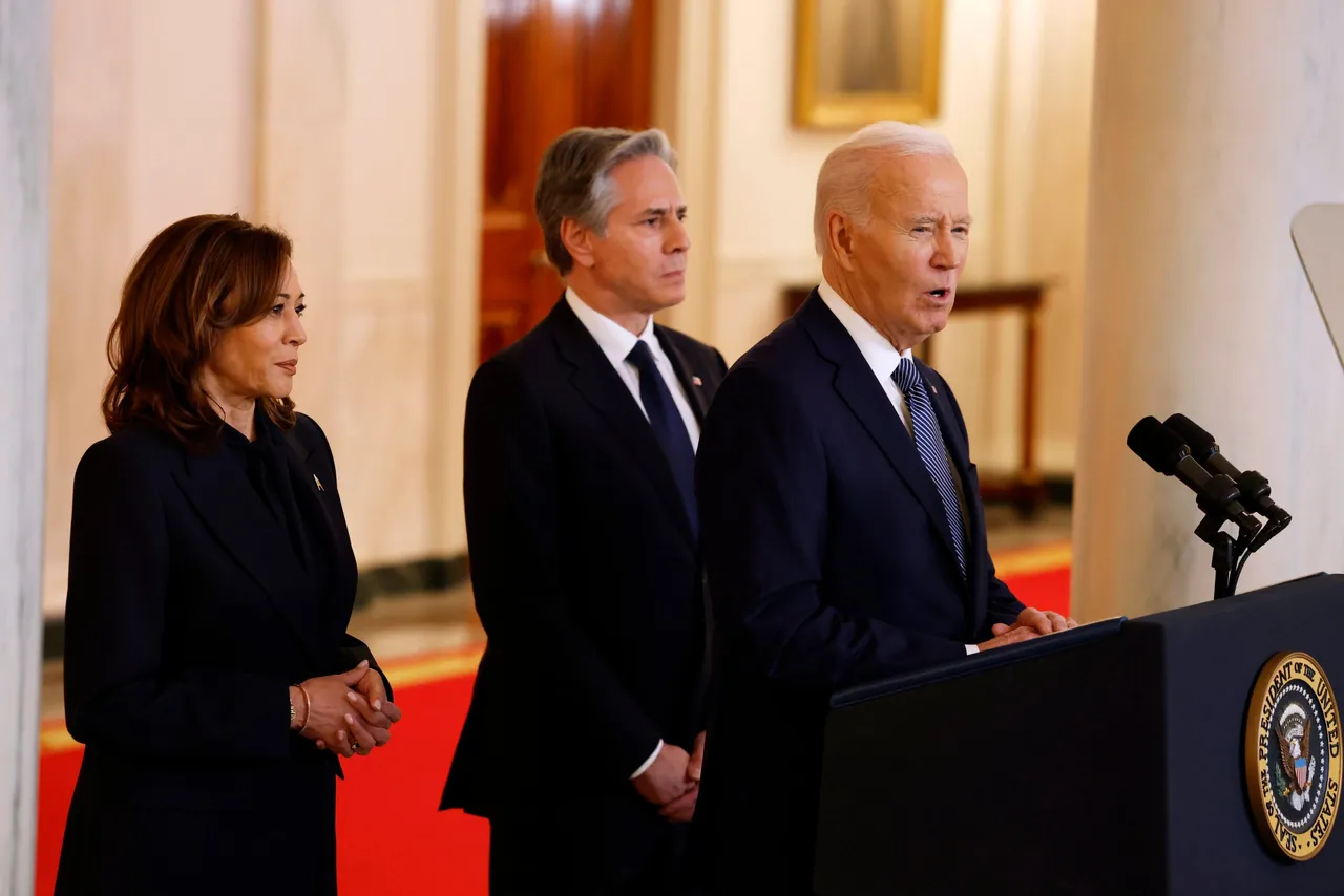U.S. President Joe Biden (R) delivers remarks on the recently announced cease-fire deal between Israel and Hamas while joined by Vice President Kamala Harris (L) and Secretary of State Antony Blinken (C) in the Cross Hall of the White House on January 15, 2025 in Washington, DC. The multiphase cease-fire deal, brokered by the United States, Qatar and Egypt, commits Israel and Hamas to end the war in Gaza after 15 months. (Photo by Anna Moneymaker/Getty Images)