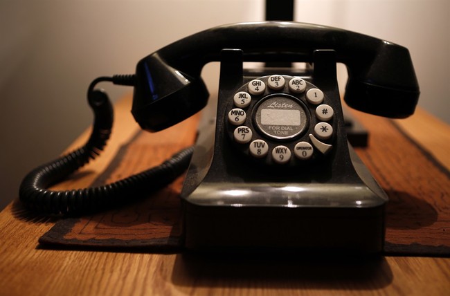 Hating America’s Phone Code Swagger ‘Cause They Ain’t Us – Twitchy
