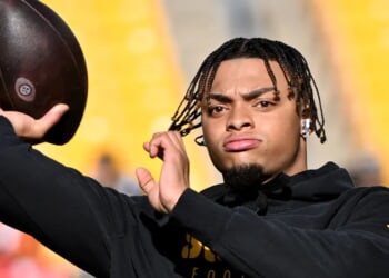 Jets’ Justin Fields Says He’s ‘Low-Key Addicted’ To Reading Bible