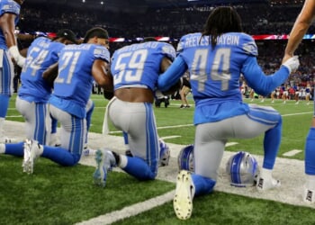 NFL Stars End Game To Pray Together After Terrifying Injury