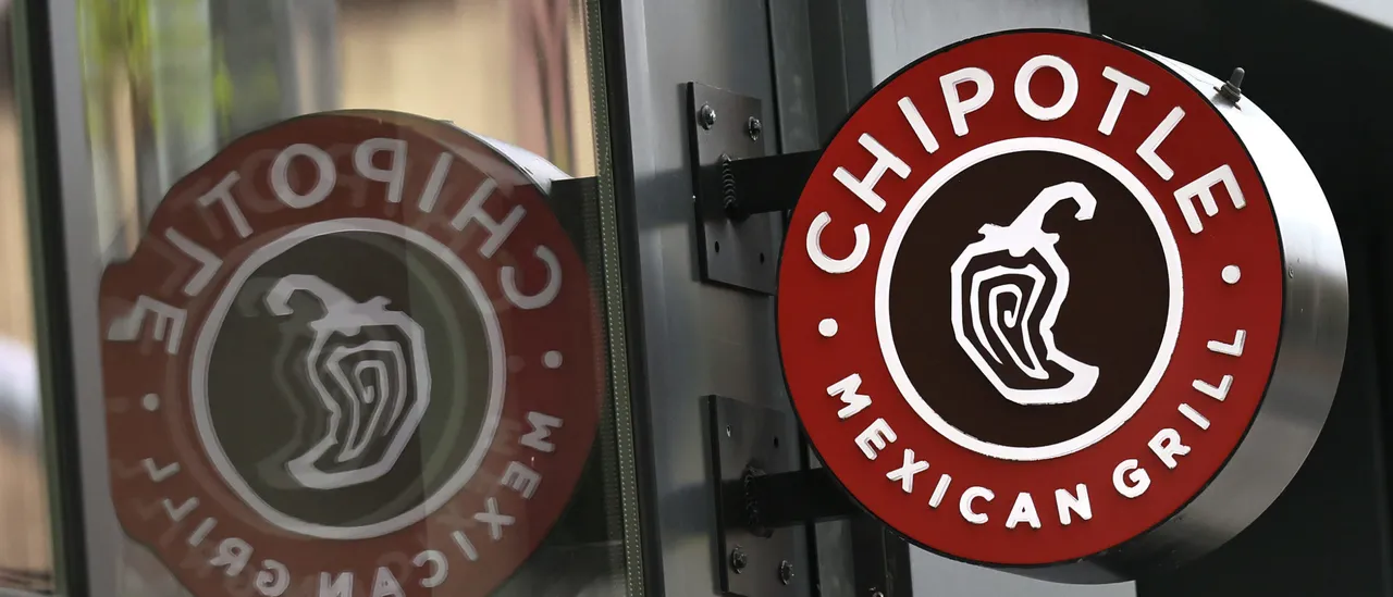 Ohio State, Georgia, Florida Student-Athletes Score Mega-Cool NIL Deal That Will Most Likely Have Them On Toilet
