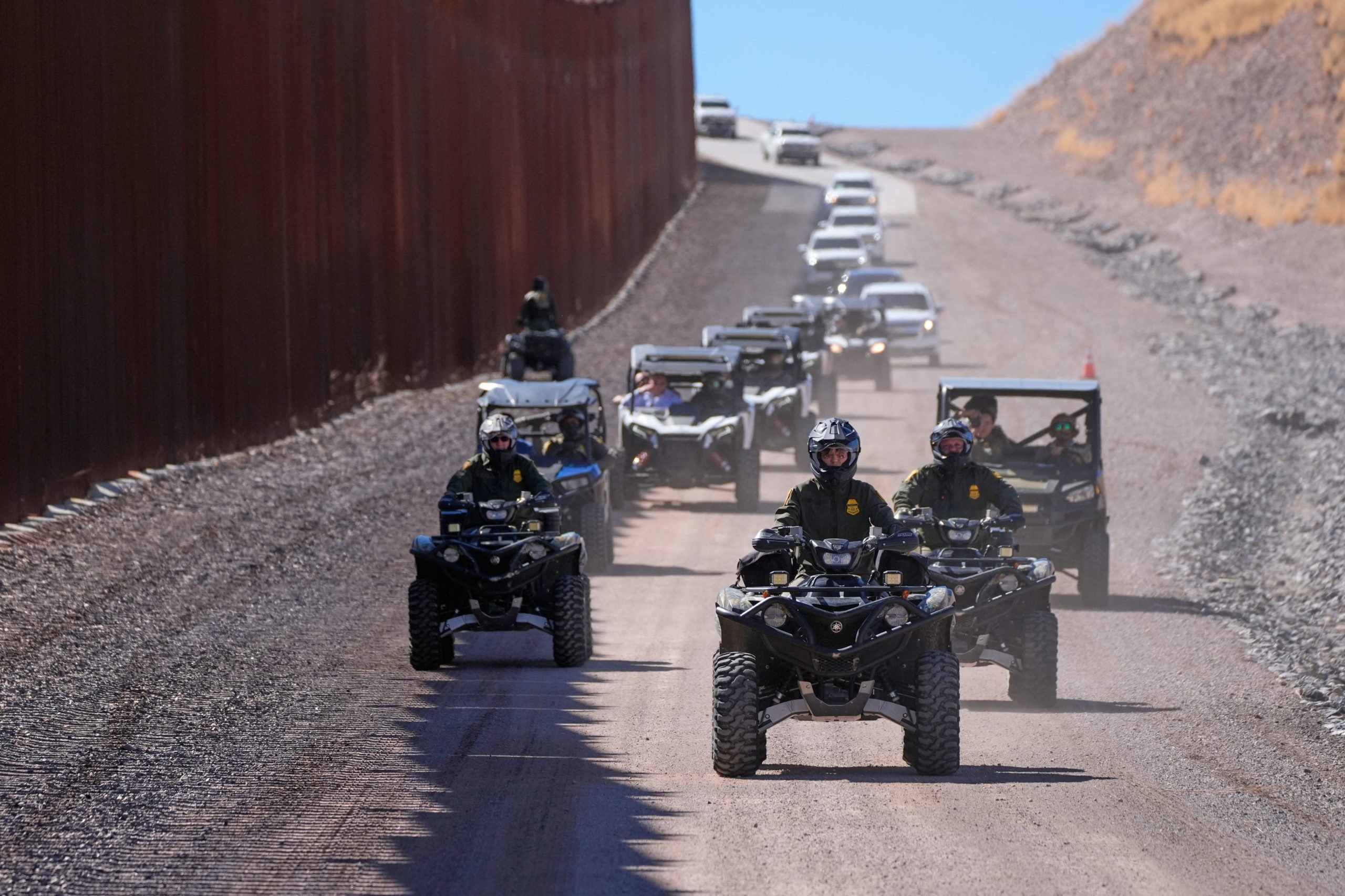 US-POLITICS-NOEM-MIGRANTS