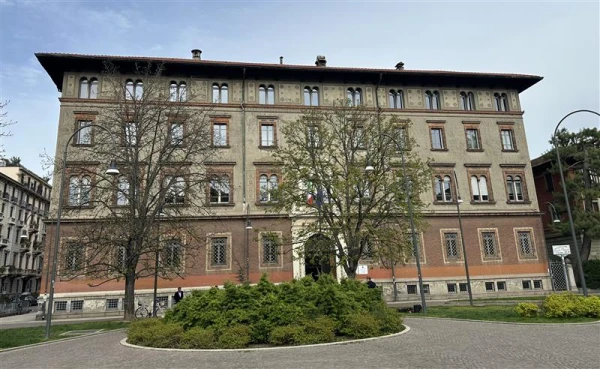 Exterior shot of Carlo Acutis' elementary and middle school the Tommaseo Institute. Credit: Courtney Mares/EWTN