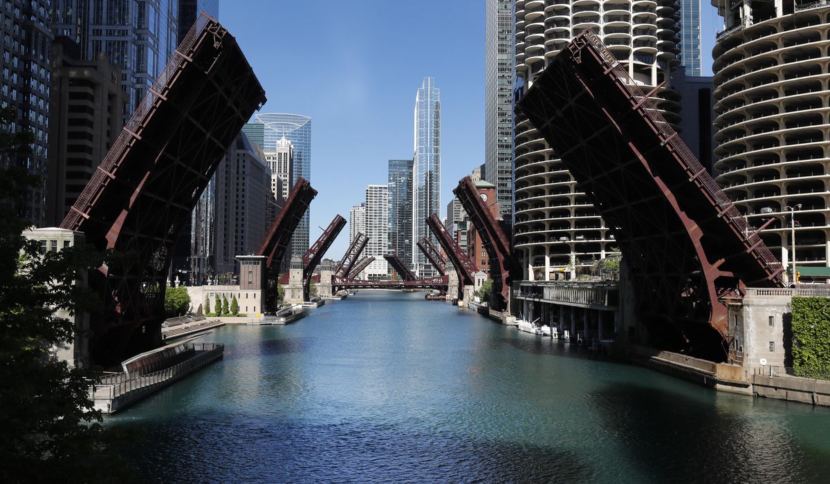 Dive team, trying to solve decades-old cold case, finds 97 vehicles in Chicago River