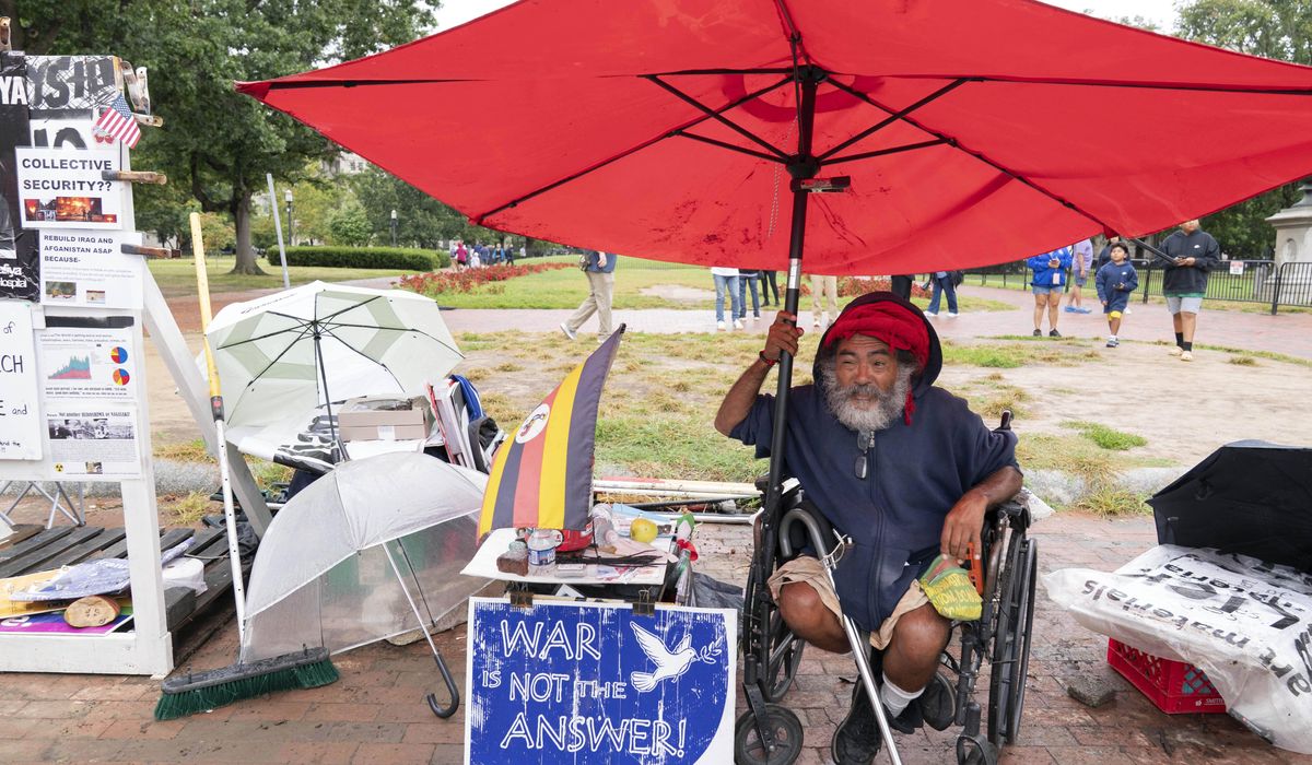 A decades-long peace vigil outside the White House is dismantled after Trump's order