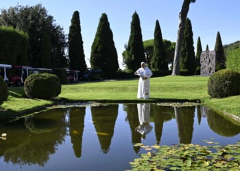 Castel Gandolfo renaissance as Pope Leo XIV spends day at papal retreat