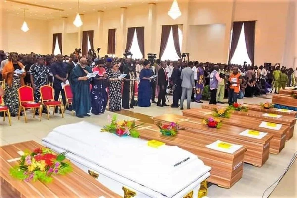Coffins of the victims of the Ondo Catholic Church massacre, June 2022. Credit: Photo courtesy of the NGO Intersociety