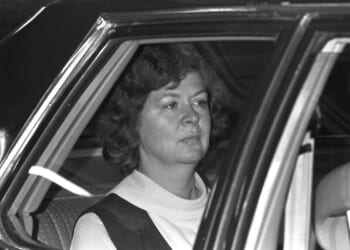 Sara Jane Moore, 95, who tried to assassinate President Gerald Ford in 1975, dies