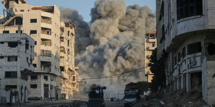 Benjamin Netanyahu says Israel working on ceasefire plan on eve of Trump meeting