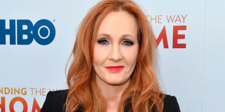 ‘She’s Ignorant Of How Ignorant She Is’: JK Rowling Shreds Emma Watson In Blistering Takedown